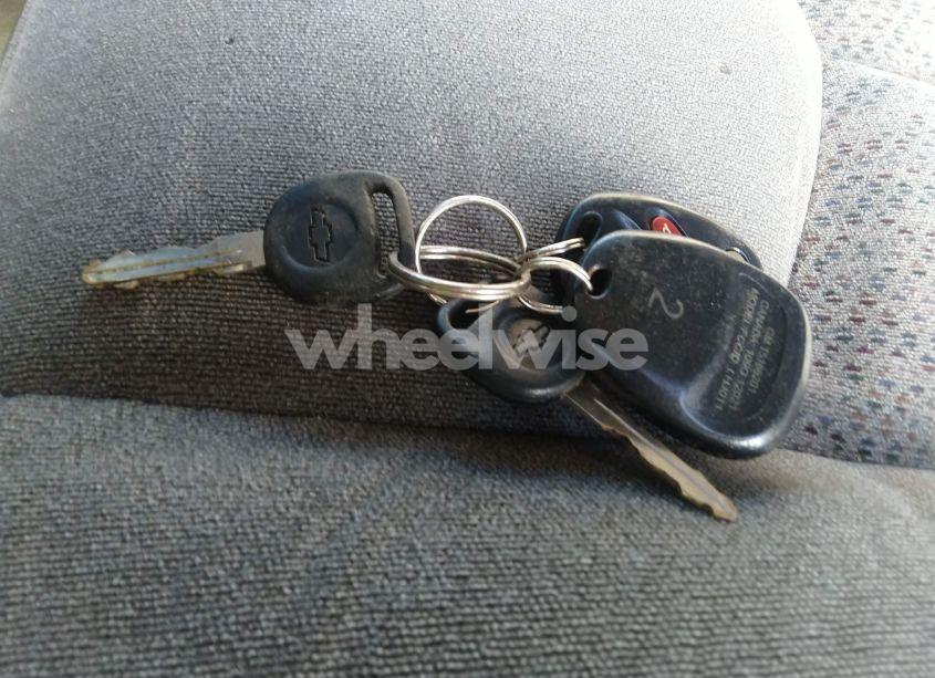 Photo 11 of 2003 Chevrolet Tahoe LS (VIN 1GNEK13V33J215889)