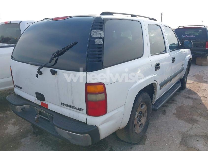 Photo 4 of 2003 Chevrolet Tahoe LS (VIN 1GNEK13V43R182371)