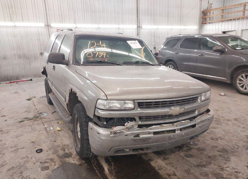 Photo 6 of 2003 Chevrolet Tahoe LS (VIN 1GNEK13V53J288181)