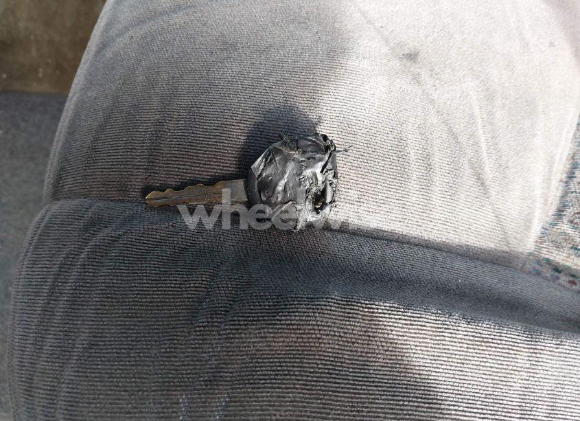 Photo 11 of 2004 Chevrolet Tahoe LS (VIN 1GNEK13V74R258022)