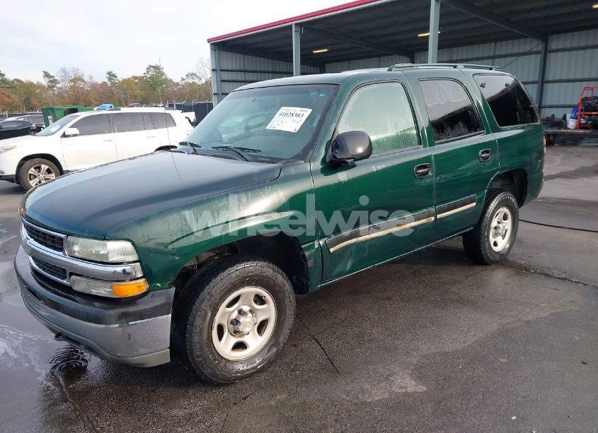 Photo 2 of 2004 Chevrolet Tahoe LS (VIN 1GNEK13V74R258022)
