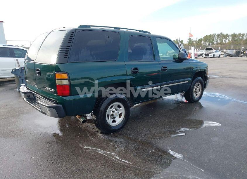 Photo 4 of 2004 Chevrolet Tahoe LS (VIN 1GNEK13V74R258022)