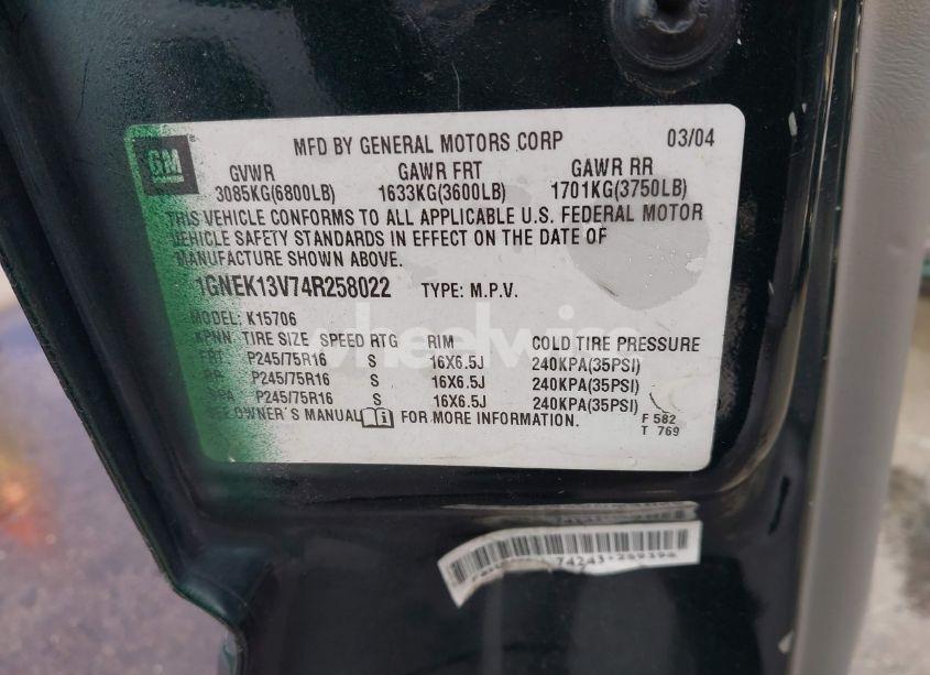 Photo 9 of 2004 Chevrolet Tahoe LS (VIN 1GNEK13V74R258022)