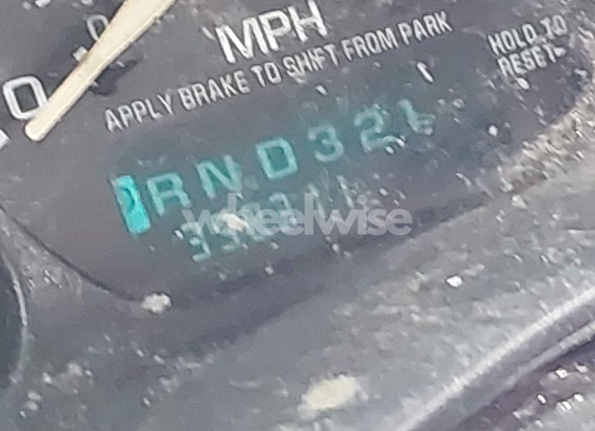 Photo 7 of 2002 Chevrolet Tahoe LT (VIN 1GNEK13Z02J166605)