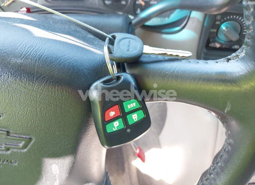 Photo 11 of 2002 Chevrolet Tahoe LT (VIN 1GNEK13Z02J222686)