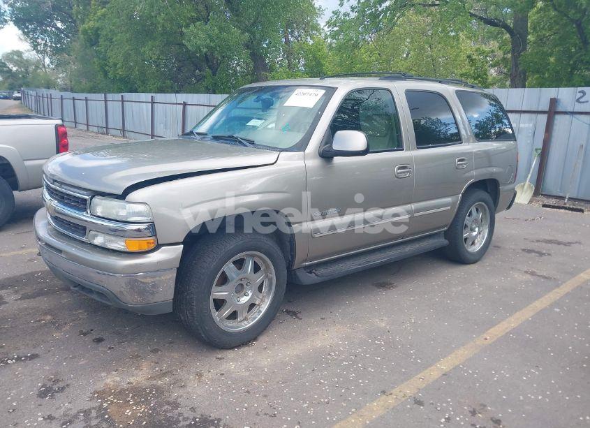 Photo 2 of 2002 Chevrolet Tahoe LT (VIN 1GNEK13Z02J225944)