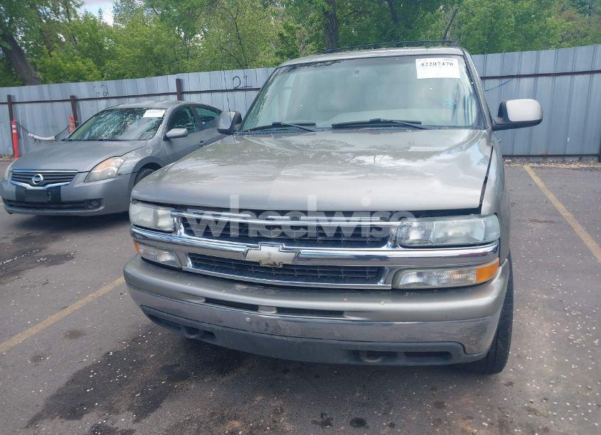 Photo 6 of 2002 Chevrolet Tahoe LT (VIN 1GNEK13Z02J225944)