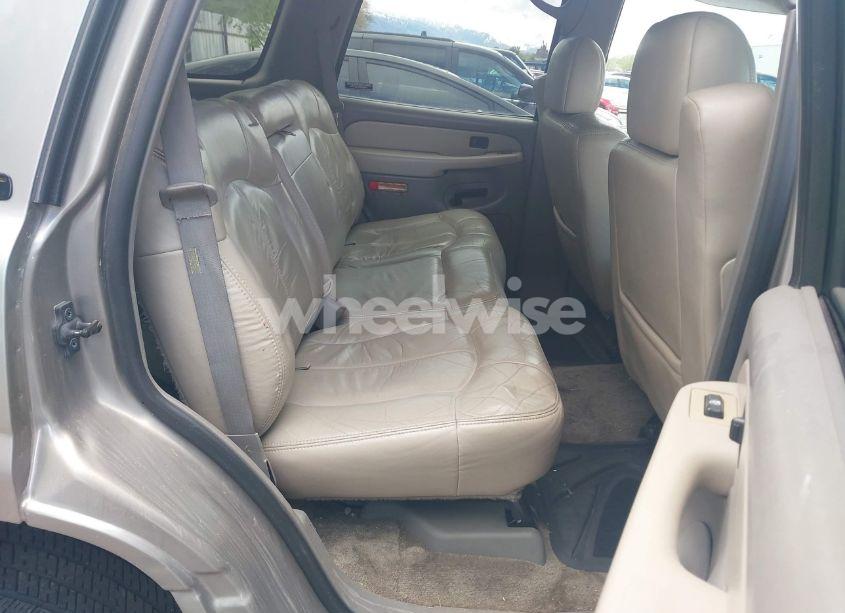 Photo 8 of 2002 Chevrolet Tahoe LT (VIN 1GNEK13Z02J225944)