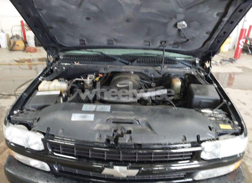 Photo 10 of 2002 Chevrolet Tahoe Z71 (VIN 1GNEK13Z02R286289)