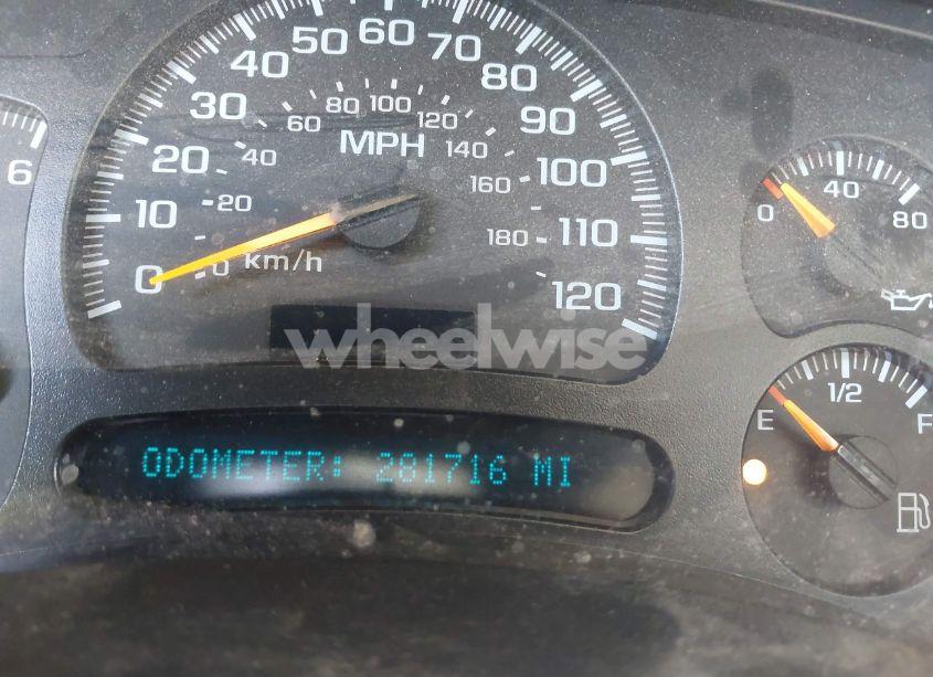 Photo 7 of 2003 Chevrolet Tahoe LT (VIN 1GNEK13Z03J140250)