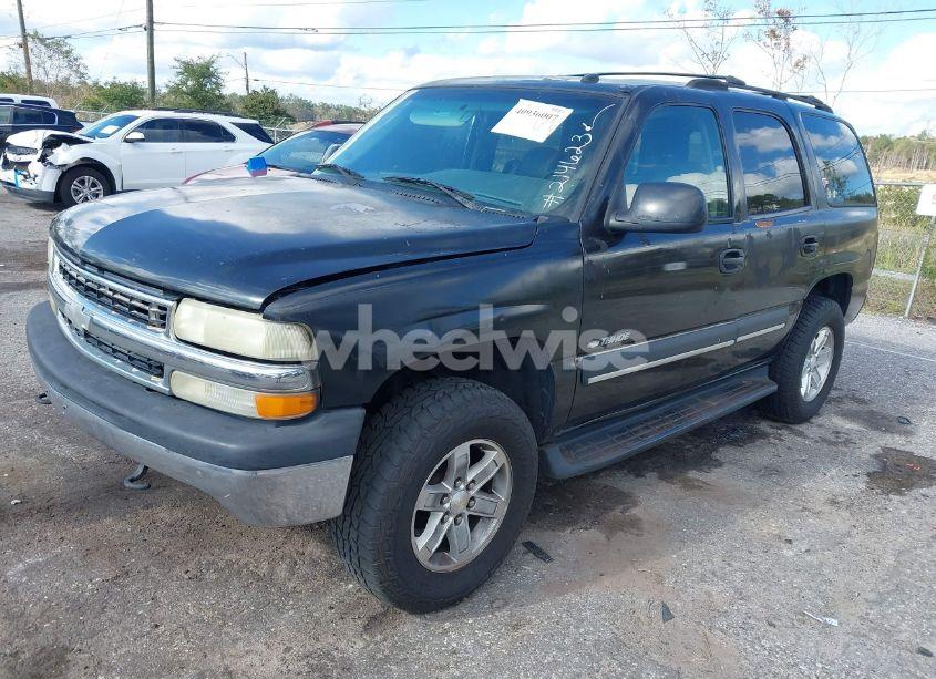 Photo 2 of 2003 Chevrolet Tahoe LT (VIN 1GNEK13Z03J214623)