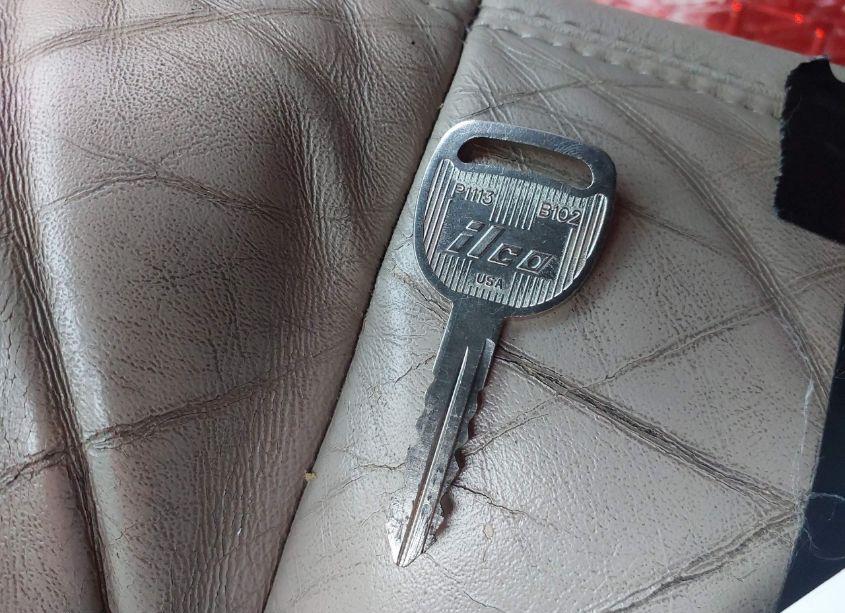 Photo 11 of 2003 Chevrolet Tahoe LT (VIN 1GNEK13Z03R222609)