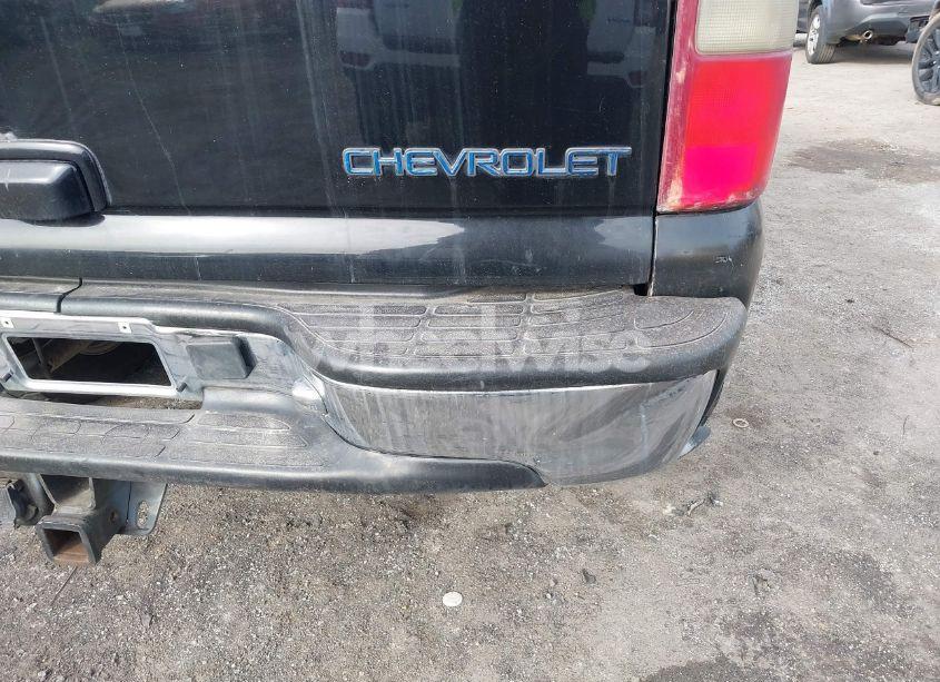 Photo 15 of 2003 Chevrolet Tahoe LT (VIN 1GNEK13Z03R314206)