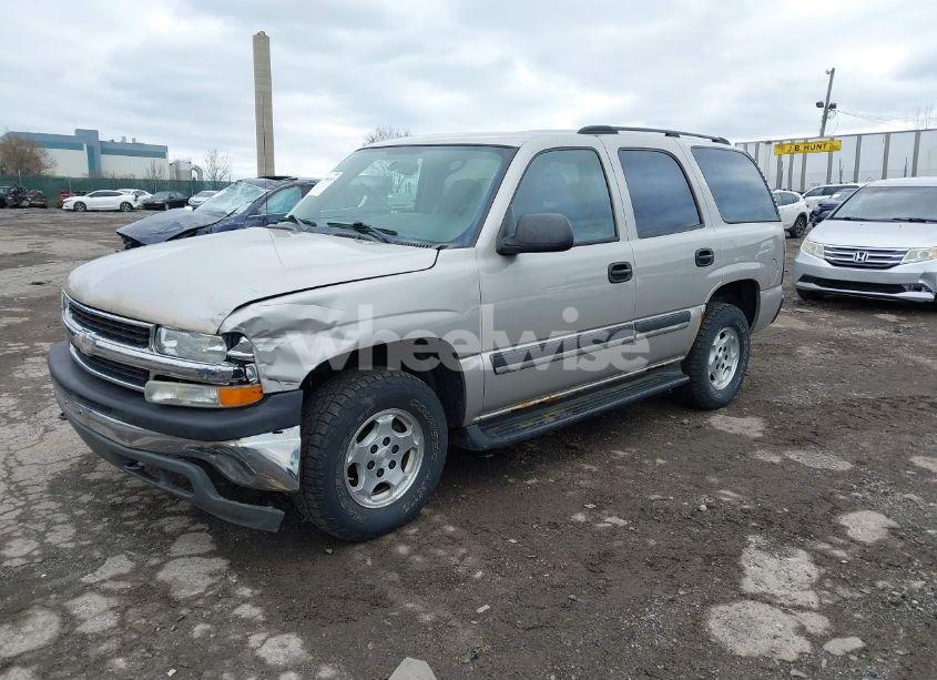 Photo 2 of 2004 Chevrolet Tahoe LS (VIN 1GNEK13Z04J271034)