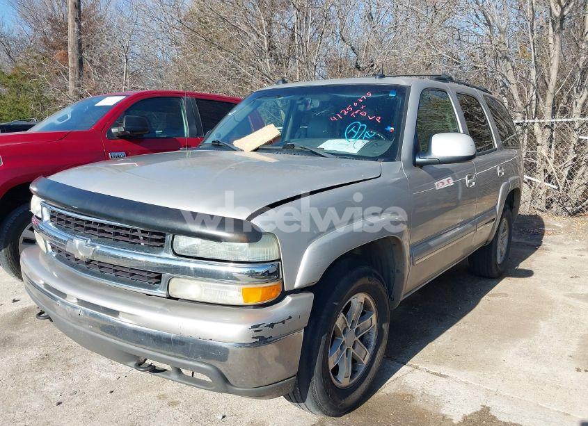 Photo 2 of 2004 Chevrolet Tahoe LT (VIN 1GNEK13Z04R117702)