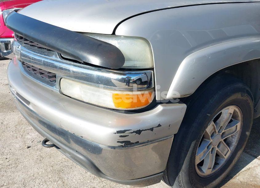 Photo 6 of 2004 Chevrolet Tahoe LT (VIN 1GNEK13Z04R117702)