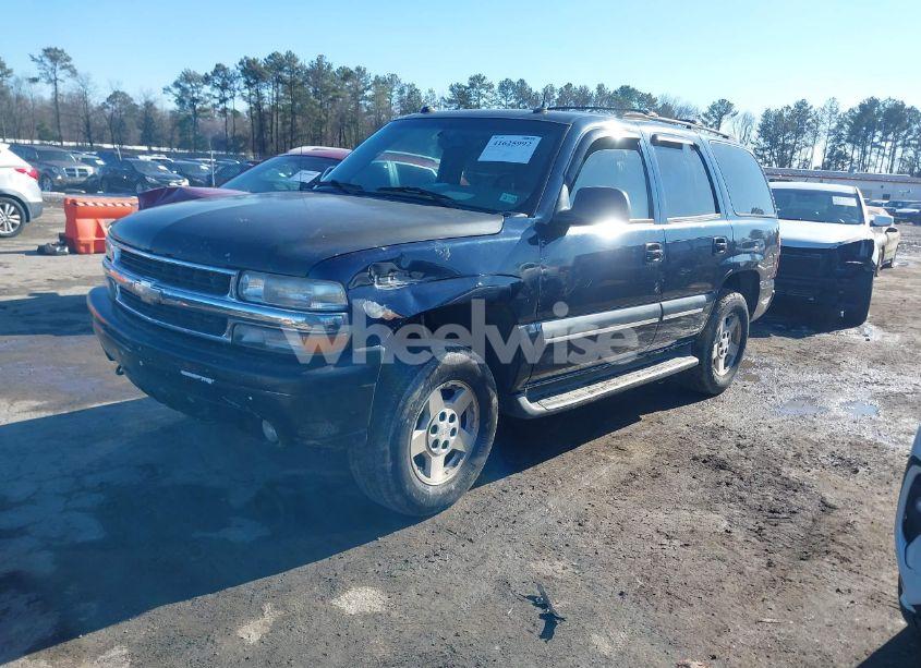 Photo 2 of 2004 Chevrolet Tahoe LT (VIN 1GNEK13Z04R130613)