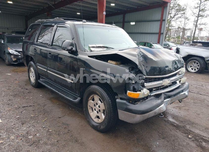 2004 Chevrolet Tahoe LT (VIN 1GNEK13Z04R252744) main photo