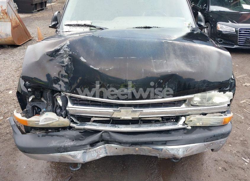 Photo 10 of 2004 Chevrolet Tahoe LT (VIN 1GNEK13Z04R252744)