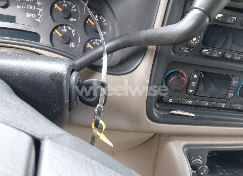 Photo 11 of 2004 Chevrolet Tahoe LT (VIN 1GNEK13Z04R252744)