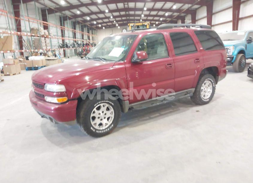 Photo 2 of 2005 Chevrolet Tahoe Z71 (VIN 1GNEK13Z05R271098)