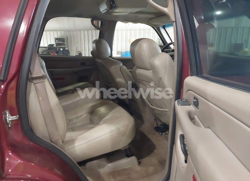 Photo 8 of 2005 Chevrolet Tahoe Z71 (VIN 1GNEK13Z05R271098)