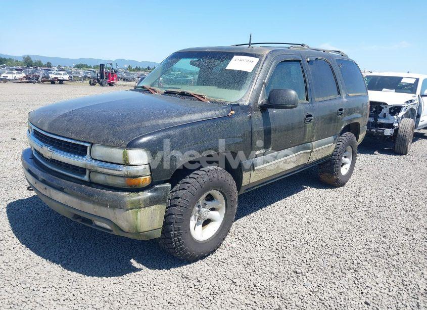 Photo 2 of 2002 Chevrolet Tahoe LT (VIN 1GNEK13Z12J161929)