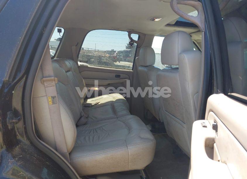 Photo 8 of 2002 Chevrolet Tahoe LT (VIN 1GNEK13Z12J161929)