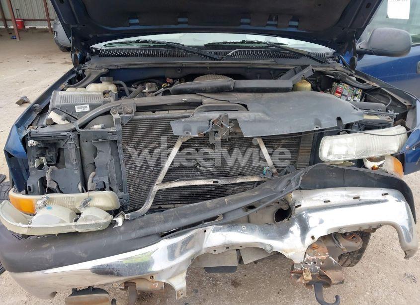 Photo 10 of 2002 Chevrolet Tahoe LS (VIN 1GNEK13Z12J320142)