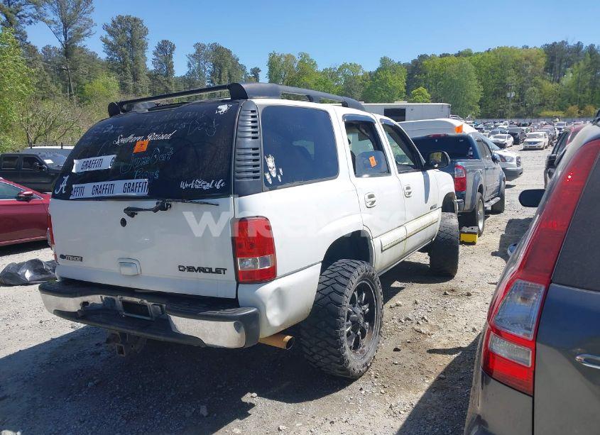 Photo 4 of 2003 Chevrolet Tahoe LT (VIN 1GNEK13Z13J131945)