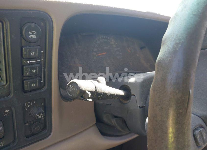 Photo 7 of 2003 Chevrolet Tahoe LT (VIN 1GNEK13Z13J131945)