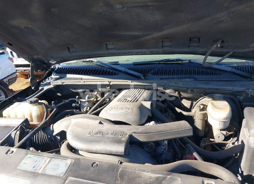 Photo 10 of 2003 Chevrolet Tahoe LT (VIN 1GNEK13Z13J154786)