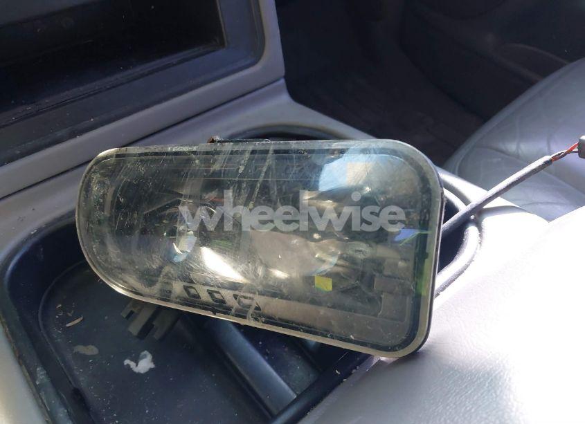 Photo 12 of 2003 Chevrolet Tahoe LT (VIN 1GNEK13Z13J154786)