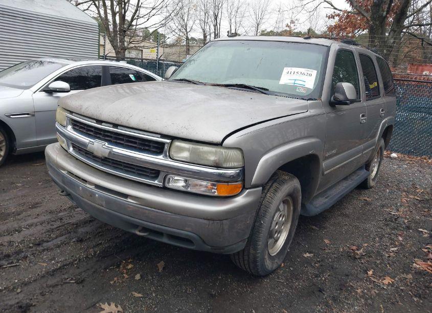 Photo 2 of 2003 Chevrolet Tahoe LT (VIN 1GNEK13Z13J296894)