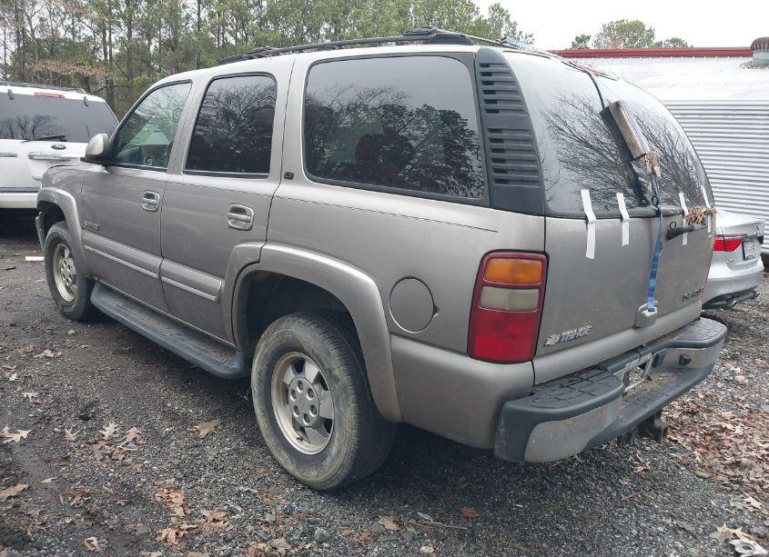 Photo 3 of 2003 Chevrolet Tahoe LT (VIN 1GNEK13Z13J296894)