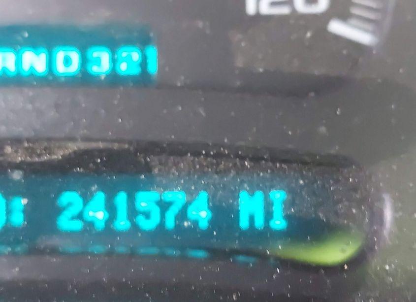 Photo 7 of 2003 Chevrolet Tahoe LT (VIN 1GNEK13Z13R114189)