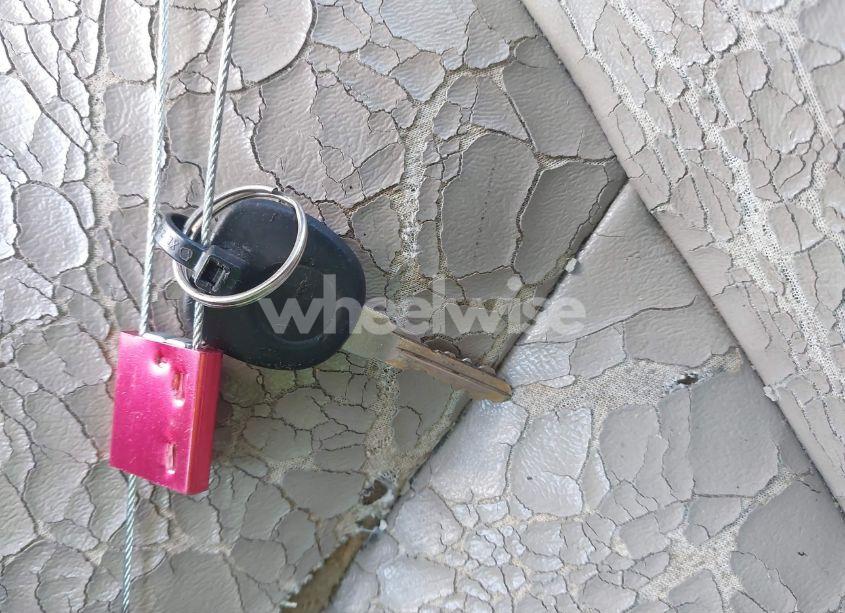 Photo 11 of 2003 Chevrolet Tahoe LT (VIN 1GNEK13Z13R284116)