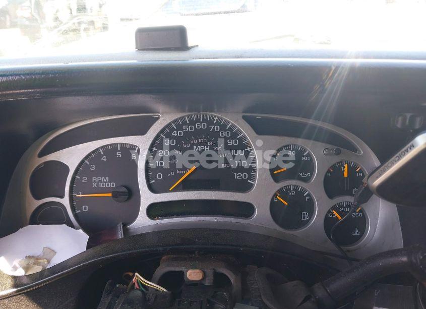 Photo 7 of 2003 Chevrolet Tahoe LT (VIN 1GNEK13Z13R284116)