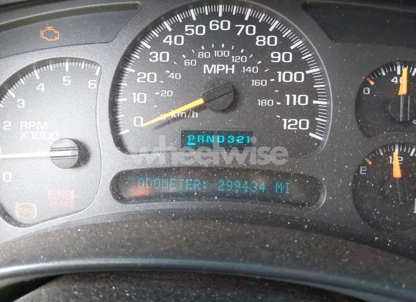 Photo 7 of 2004 Chevrolet Tahoe LT (VIN 1GNEK13Z14J167667)