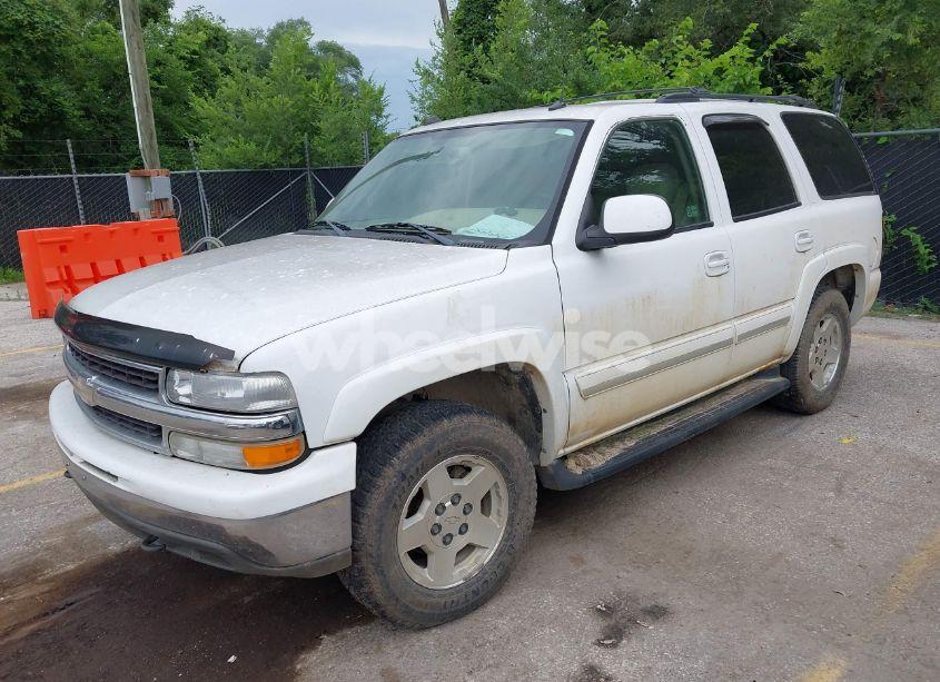 Photo 2 of 2005 Chevrolet Tahoe LT (VIN 1GNEK13Z15R269568)