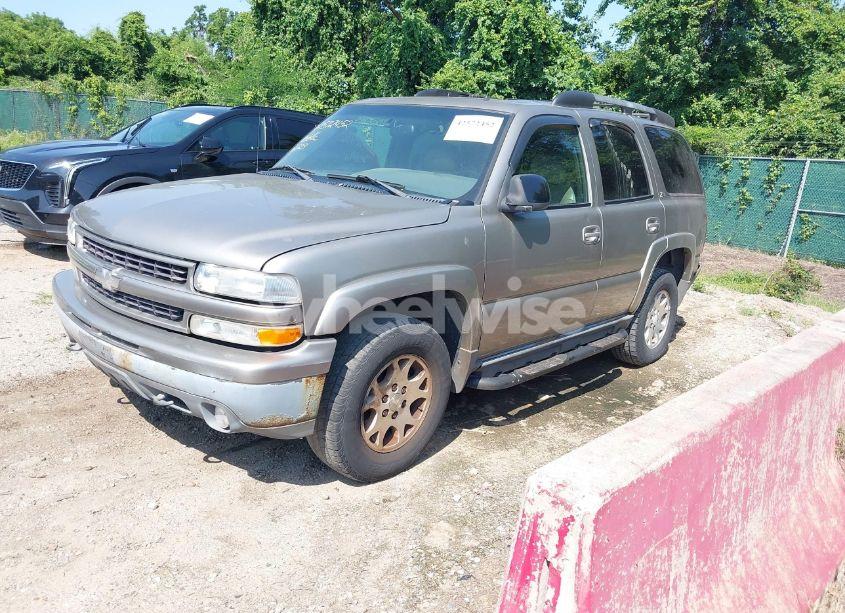 Photo 2 of 2002 Chevrolet Tahoe Z71 (VIN 1GNEK13Z22R196576)