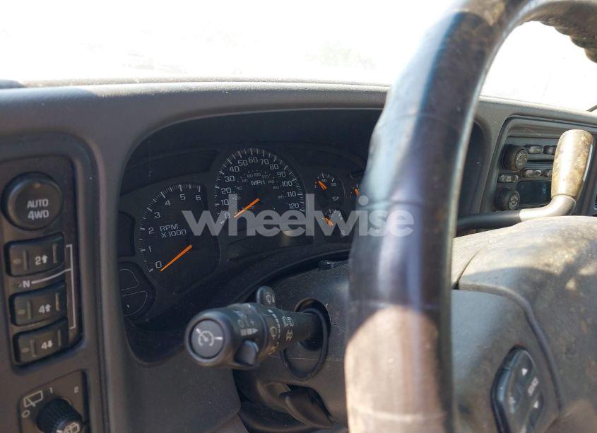 Photo 7 of 2003 Chevrolet Tahoe LS (VIN 1GNEK13Z23J150827)