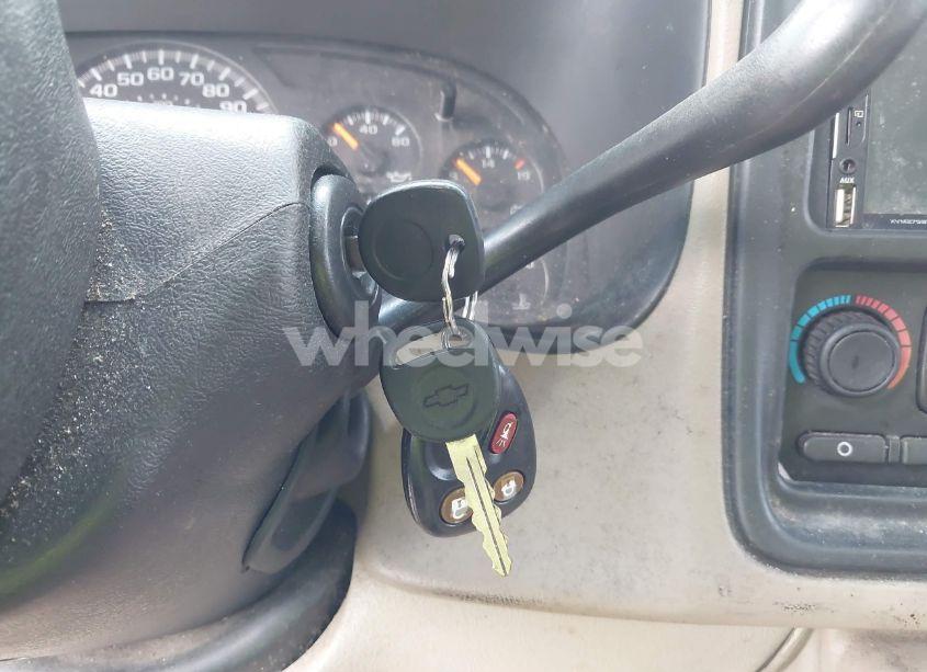 Photo 11 of 2003 Chevrolet Tahoe LT (VIN 1GNEK13Z23J236168)