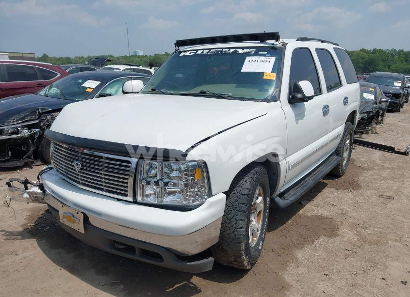 Photo 2 of 2003 Chevrolet Tahoe LT (VIN 1GNEK13Z23J236168)