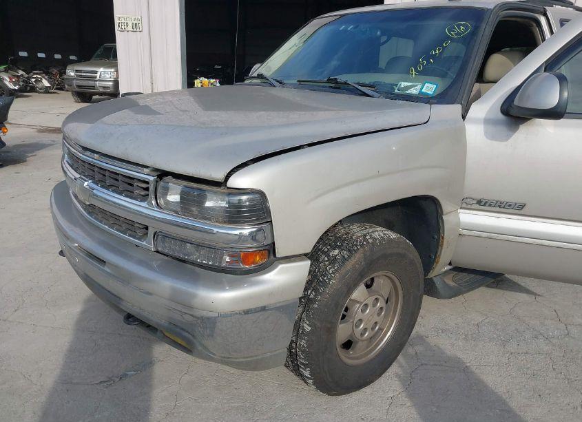 Photo 6 of 2003 Chevrolet Tahoe LT (VIN 1GNEK13Z23J294622)