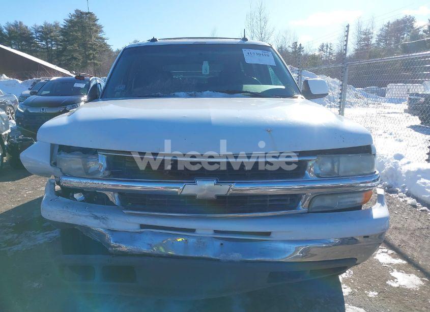 Photo 6 of 2003 Chevrolet Tahoe LT (VIN 1GNEK13Z23J339381)