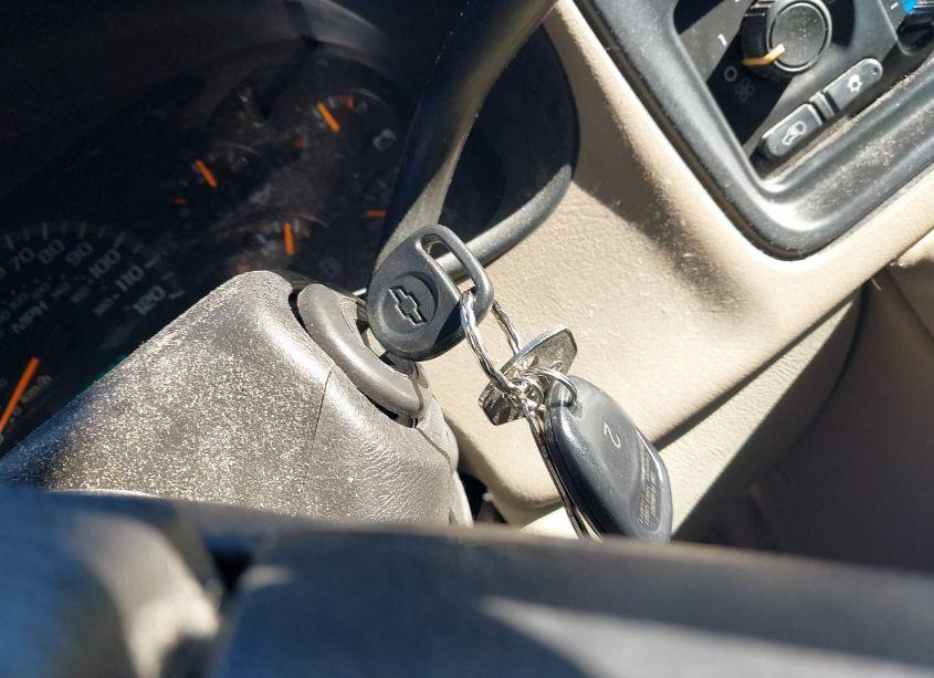 Photo 11 of 2003 Chevrolet Tahoe LS (VIN 1GNEK13Z23R264425)