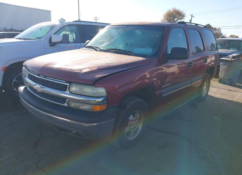 Photo 2 of 2003 Chevrolet Tahoe LS (VIN 1GNEK13Z23R264425)