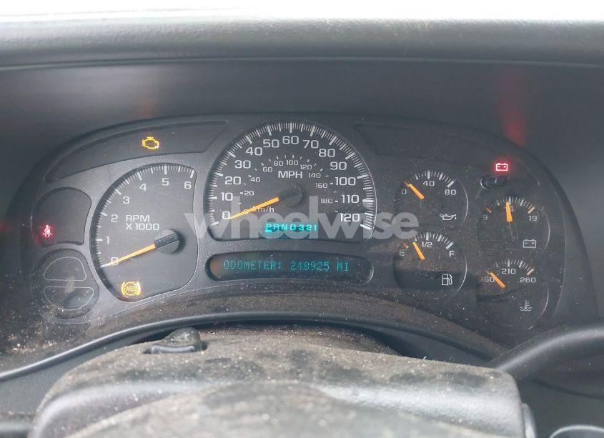 Photo 7 of 2004 Chevrolet Tahoe LT (VIN 1GNEK13Z24J192013)