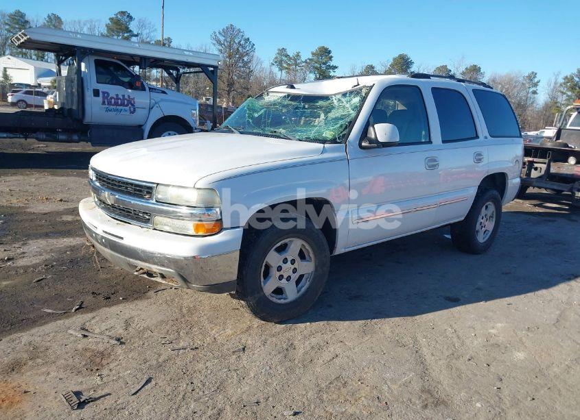 Photo 2 of 2004 Chevrolet Tahoe LT (VIN 1GNEK13Z24R176699)
